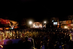 Night time audience at Sauti za Busara 2012 (photo: Peter Bennett)